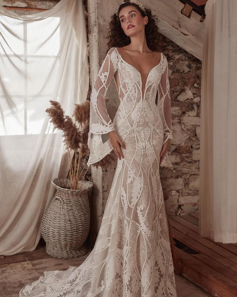 Lp2135 backless boho wedding dress with bell sleeves and lace3